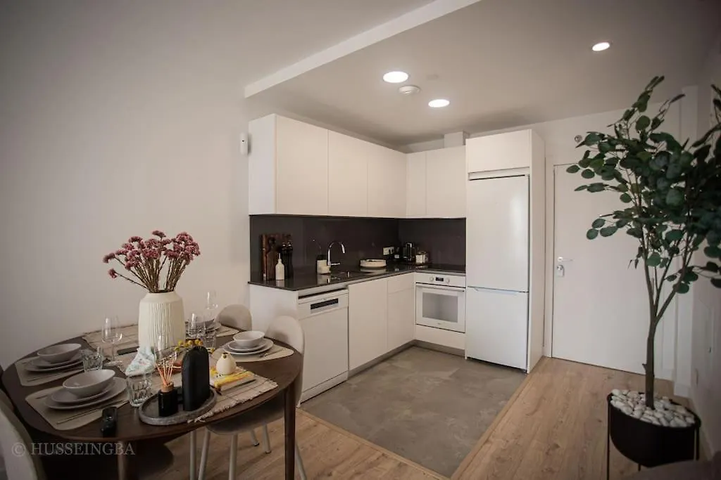 Malaga Skyline Suite With Pool - Floor 26 - Free Parking Apartment