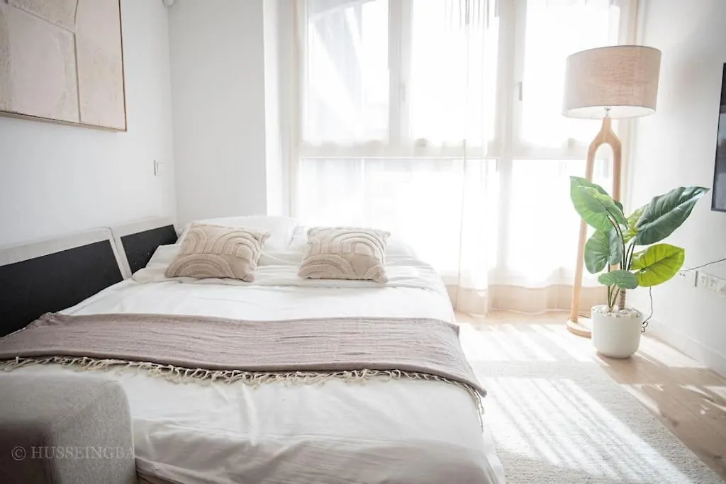 Malaga Skyline Suite With Pool - Floor 26 - Free Parking